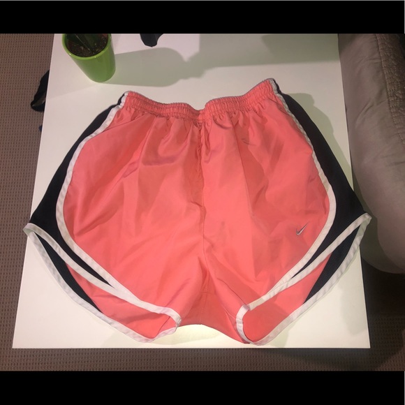 Nike athletic shorts - Picture 4 of 4